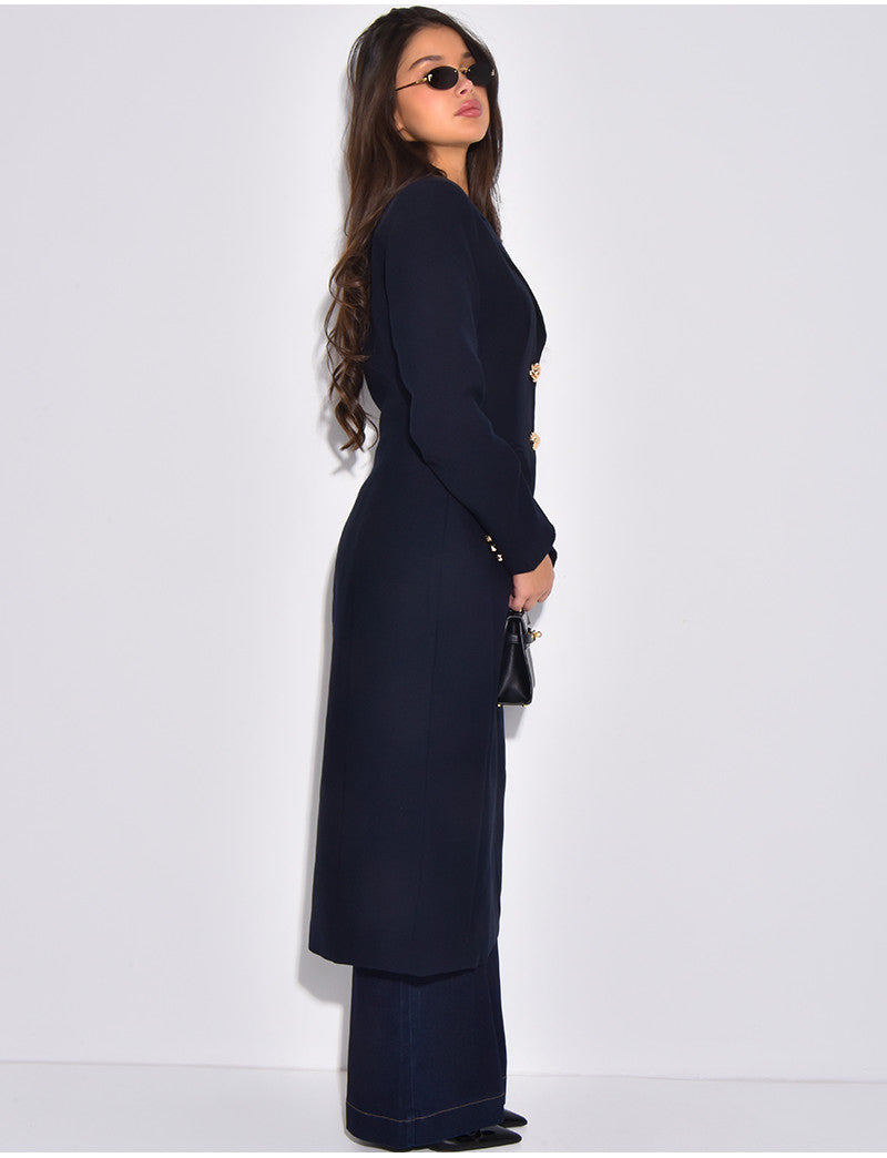 Manteau très cintré à boutons dorés