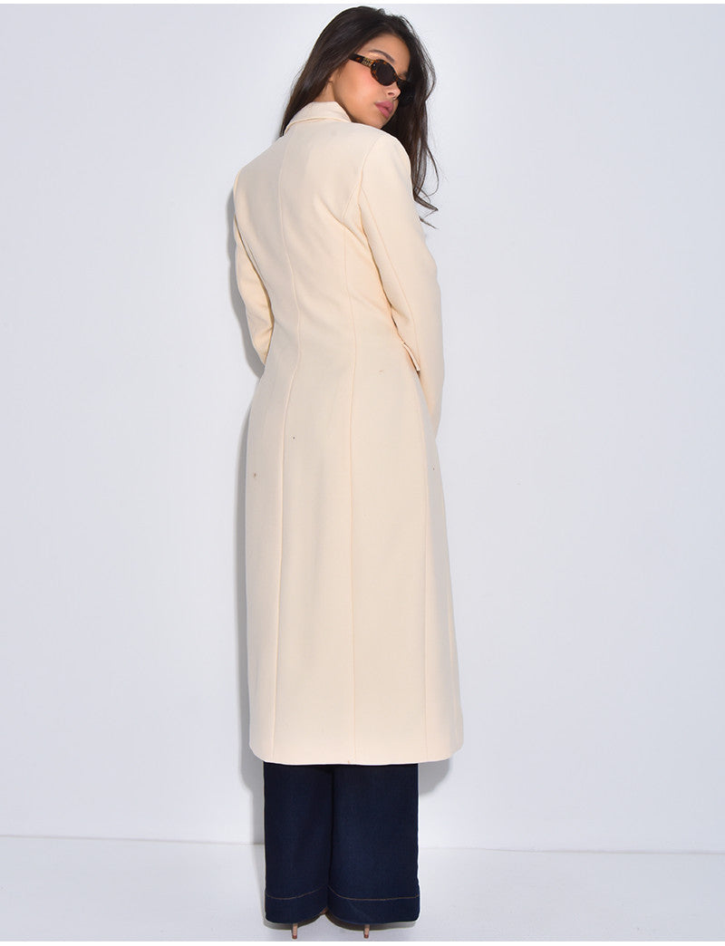 Manteau très cintré à boutons dorés