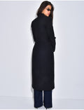 Manteau très cintré à boutons dorés