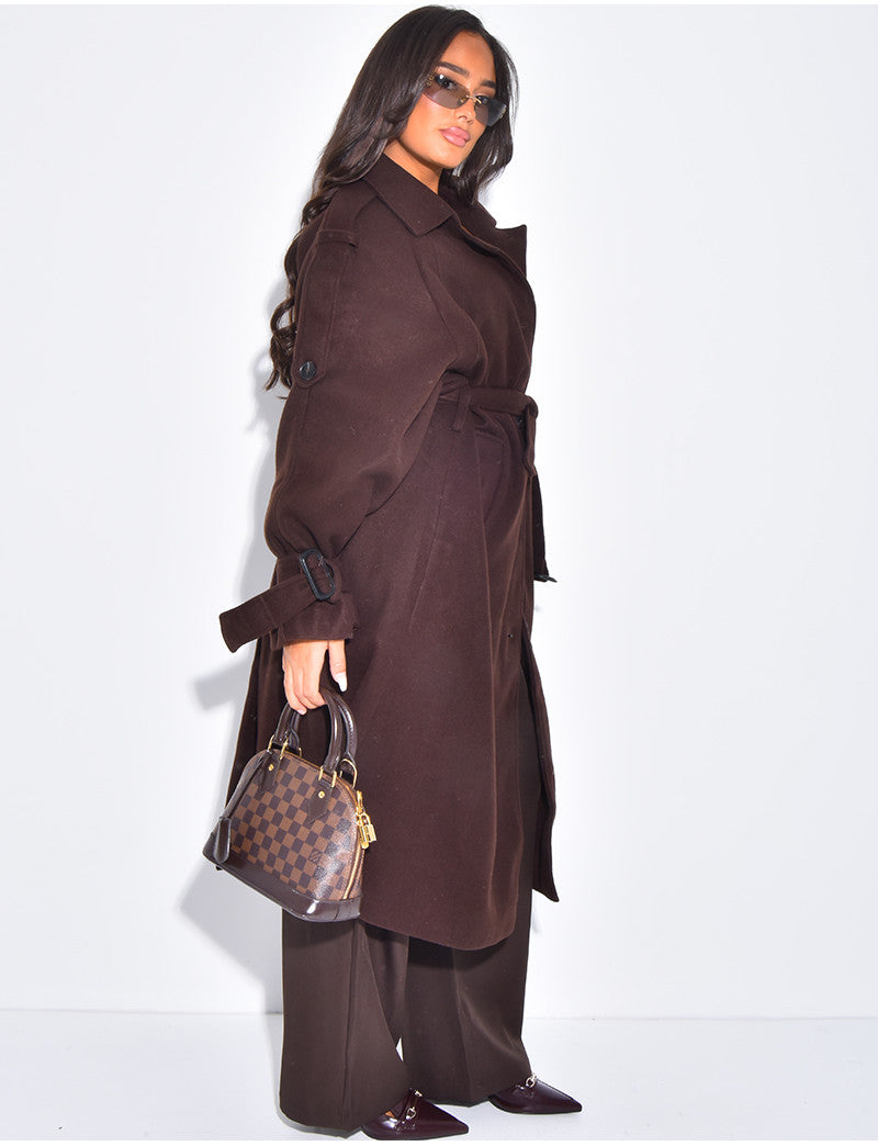 Trench long en feutrine à ceinture à la taille