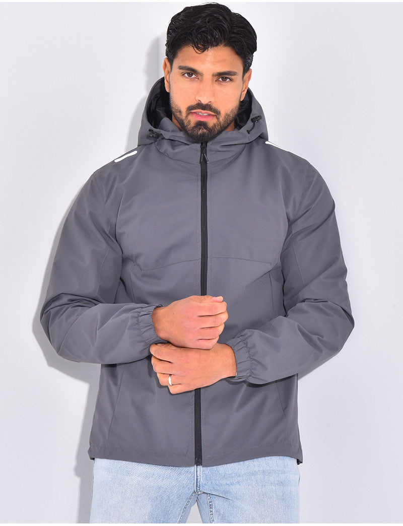 Veste coupe vent à capuche