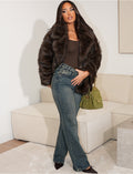 Manteau mi long en fausse fourrure marron froid