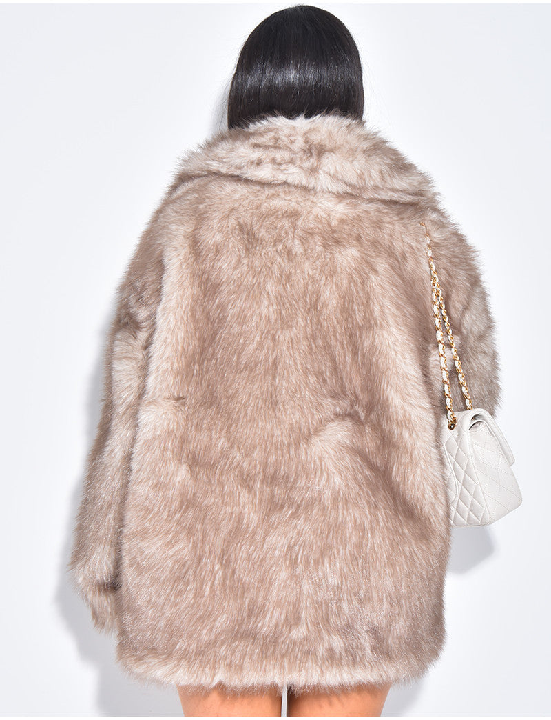 Manteau mi long en fausse fourrure
