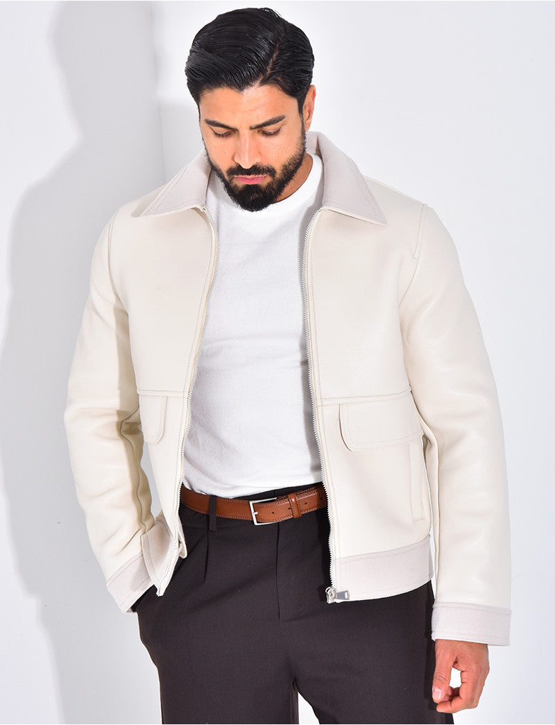 Veste en similicuir aux extrémitées contrastantes