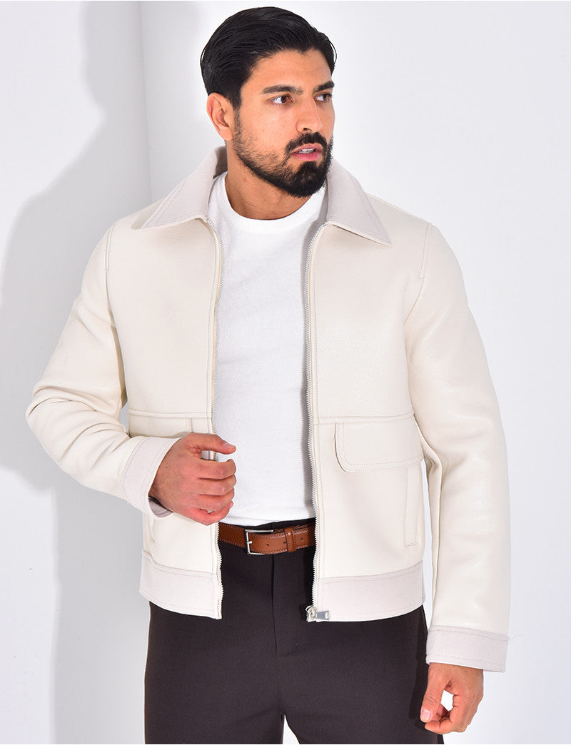 Veste en similicuir aux extrémitées contrastantes