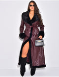 Manteau très long en similicuir fourré à bordures en fausse fourrure