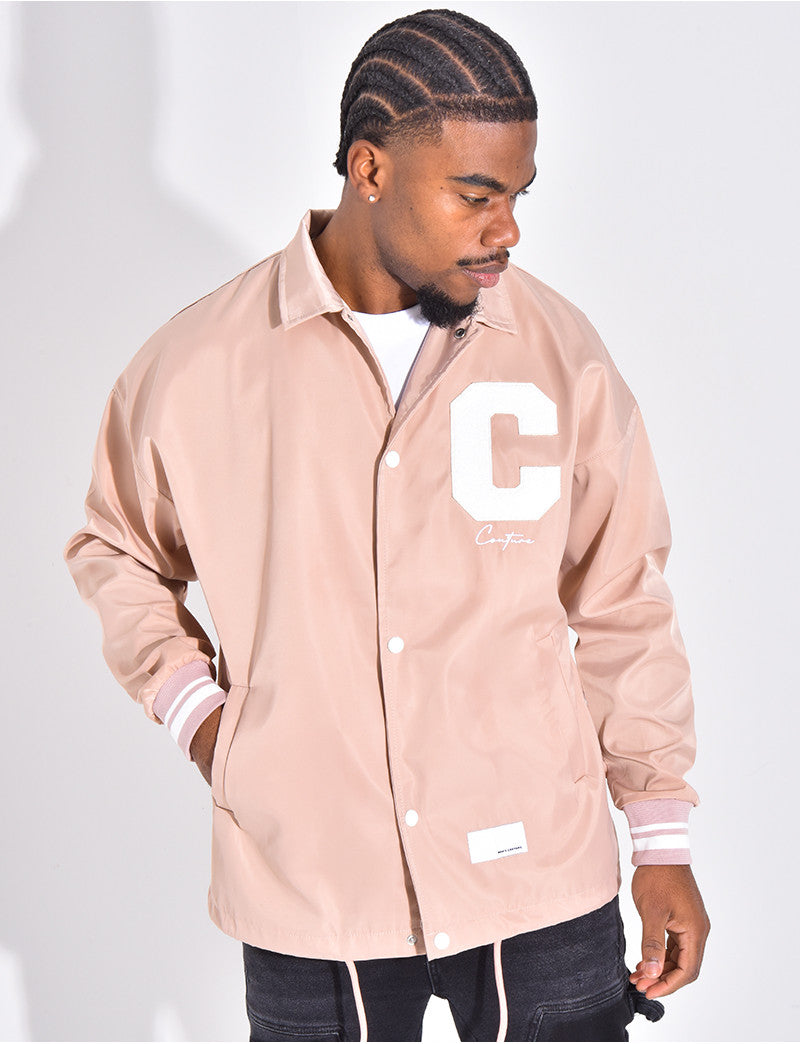 Veste fine avec la lettre C