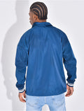Veste fine avec la lettre C